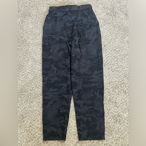 Lululemon Keep Moving Pant High-Rise Camo Deep Coal Multi Drawcord Size 6 Womens - Picture 3 of 10
